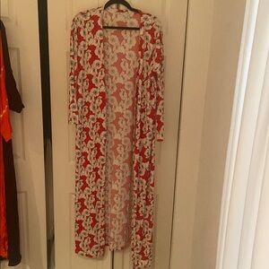 Red and White Floral Robe for Comfortable Lounging